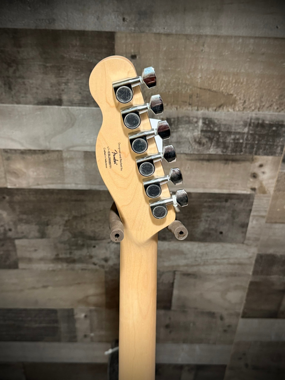 Squier Sonic Esquire H - Laurel Fingerboard - Black Pickguard - Ultraviolet