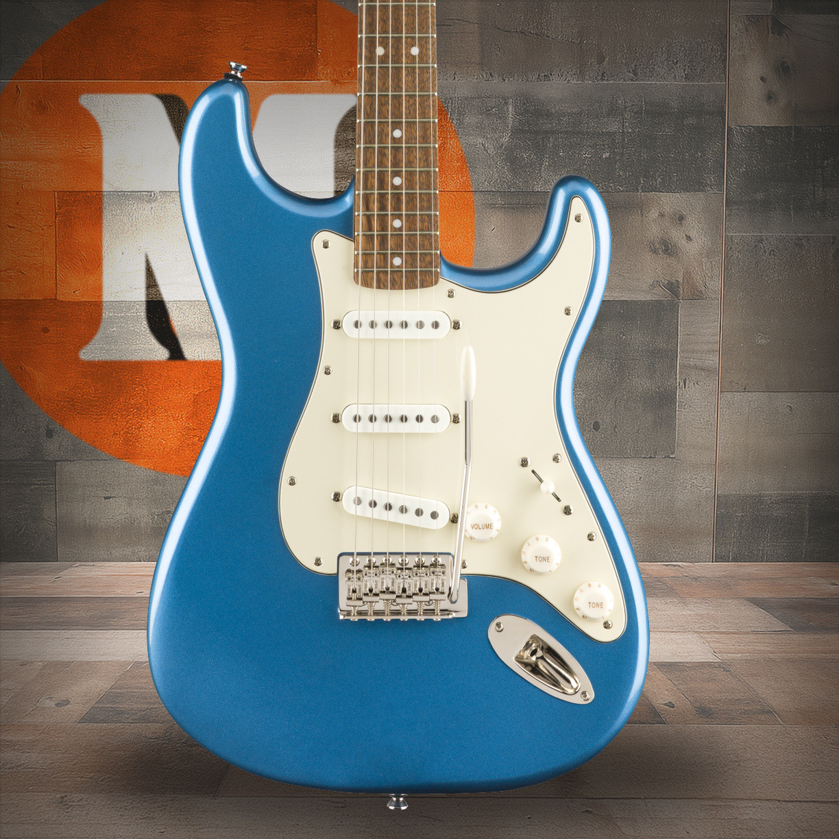 Squier Classic Vibe '60s Stratocaster - Laurel Fingerboard - Lake Placid Blue | Musician Madness