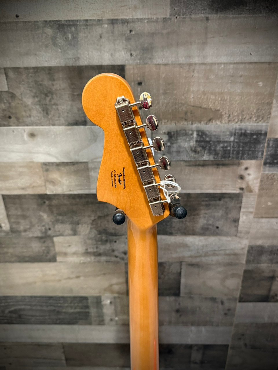 Squier Classic Vibe '60s Jazzmaster - Laurel Fingerboard - Tortoishell Pickguard - Tahitian Coral | Musician Madness