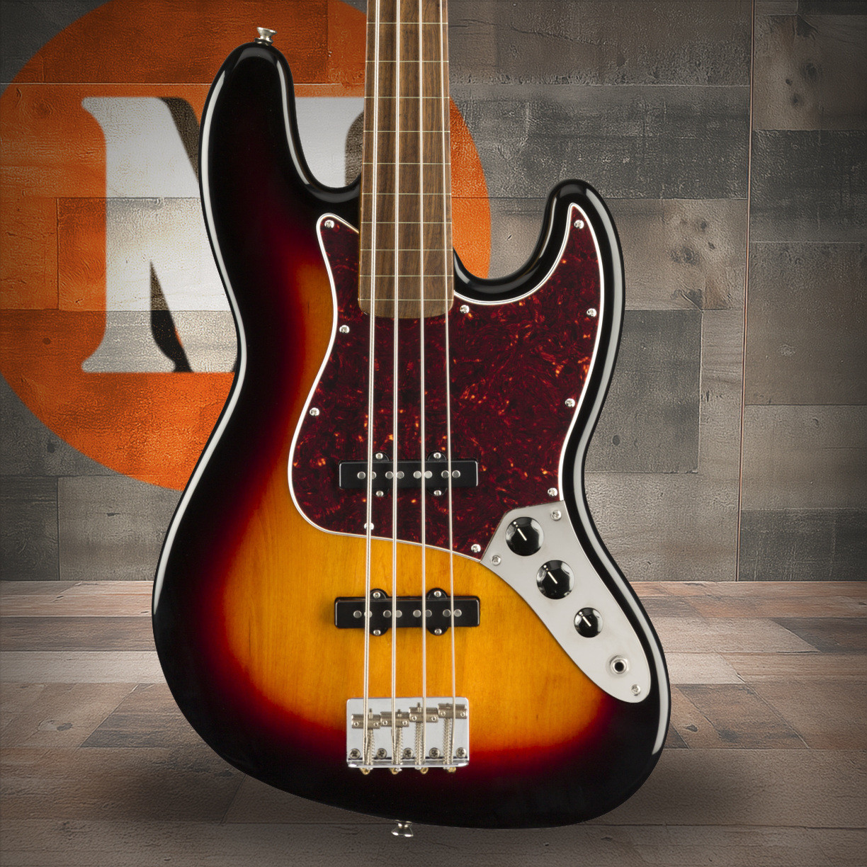 Squier Classic Vibe '60s Jazz Bass Fretless - Laurel Fingerboard - 3-Color Sunburst | Musician Madness