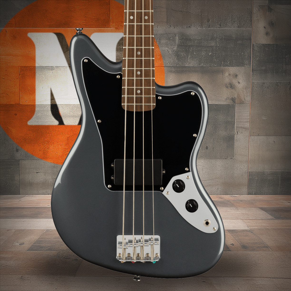 Squier Affinity Series Jaguar Bass H - Laurel Fingerboard - Black