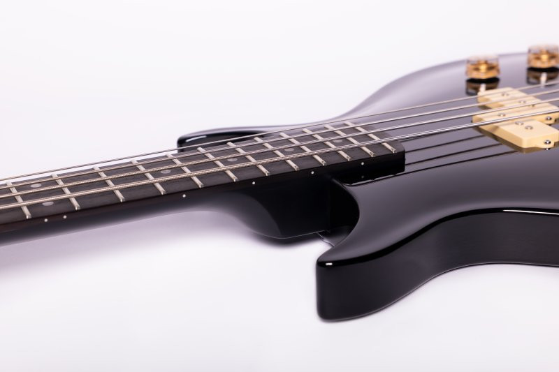 Washburn SB4B Wing Series Scavenger Electric Bass. Black (SB4B-U) | Musician Madness