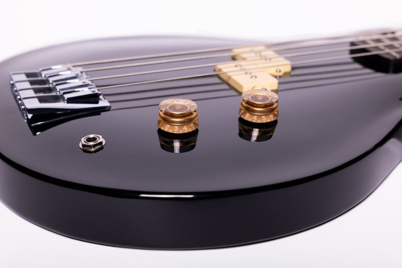 Washburn SB4B Wing Series Scavenger Electric Bass. Black (SB4B-U) | Musician Madness