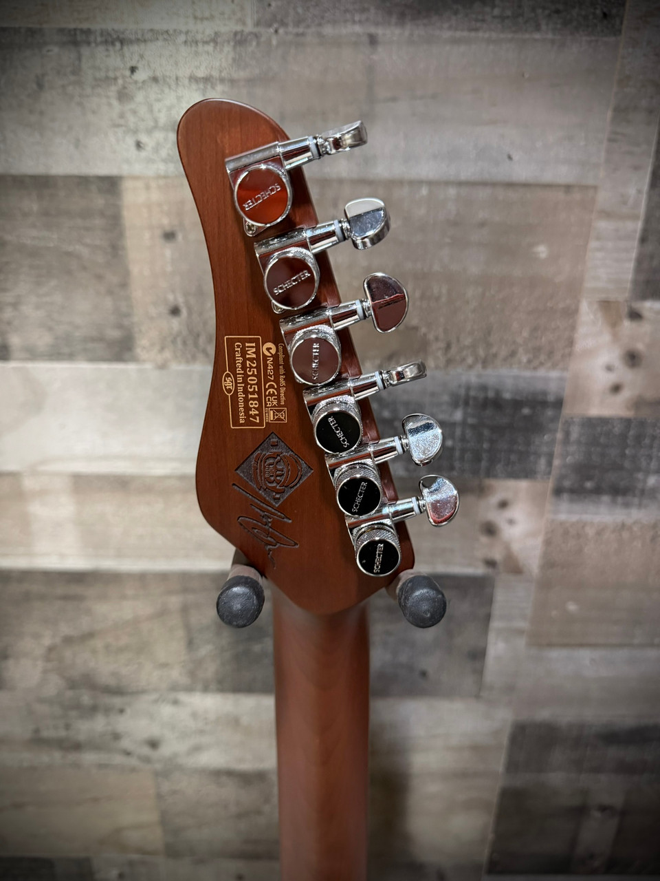 Schecter Nick Johnston Traditional H/S/S - Atomic Green (1540) | Musician Madness