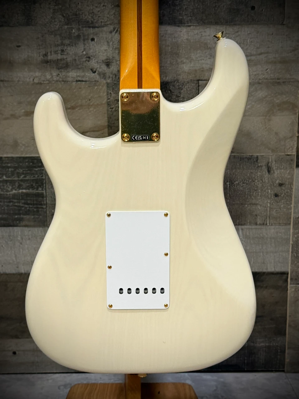 Fender Limited Edition Vintera III Late '50s Stratocaster Electric Guitar, Maple Fingerboard - White Blonde | Musician Madness