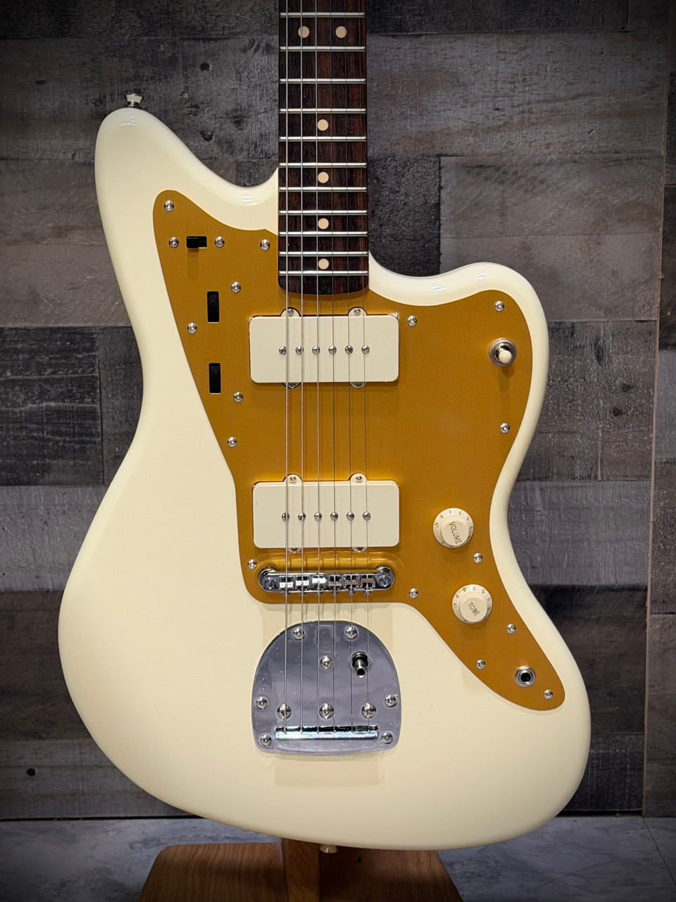 Squier J Mascis Jazzmaster - Laurel Fingerboard - Gold Anodized Pickguard - Vintage White | Musician Madness