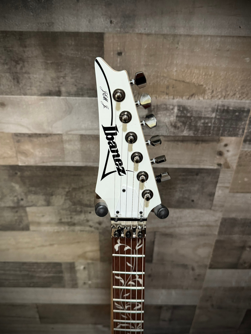 Ibanez Steve Vai Signature 6 String Electric Guitar - Left Handed - White (JEMJRLWH) | Musician Madness