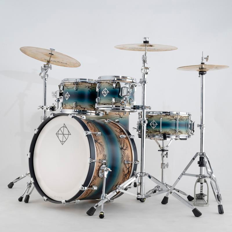 Dixon Artisan Maple 422 Shell Pack Enchanted Electric Blue Reverse Burst (PODAN422-11-EA-CR) | Musician Madness