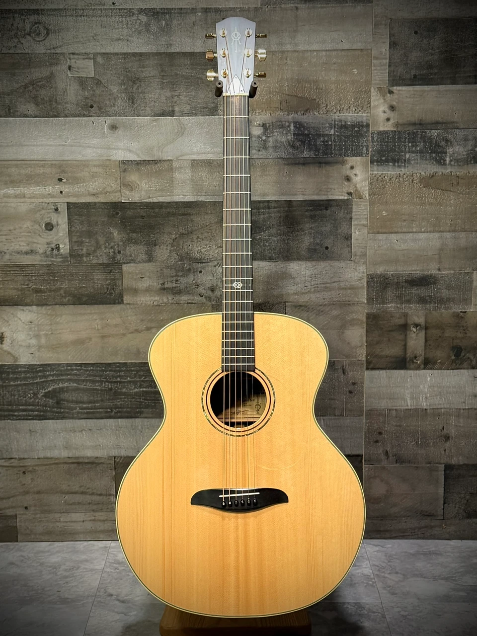 Alvarez Yairi YB70 Standard Baritone Acoustic Guitar - B-Stock (YB70) | Musician Madness