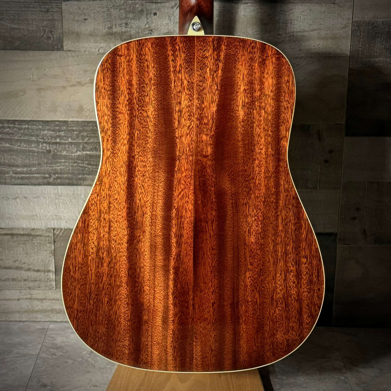 Alvarez Masterworks Dreadnought Acoustic Electric Guitar  (MD60E_Herringbone) | Musician Madness