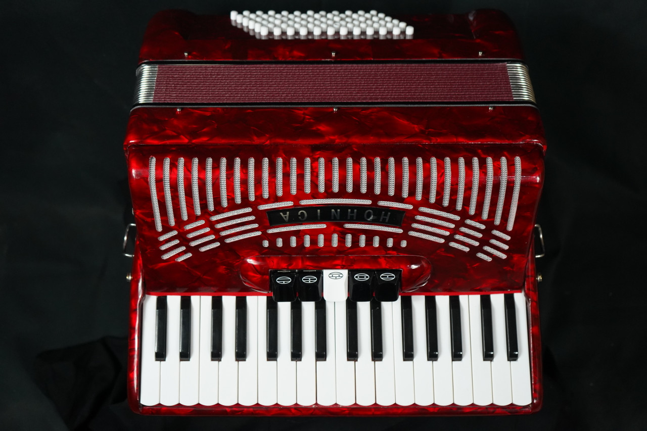 Hohner Hohnica 72 Bass Entry Level Piano ACCORDION - Pearl Red (1305-RED) | Musician Madness