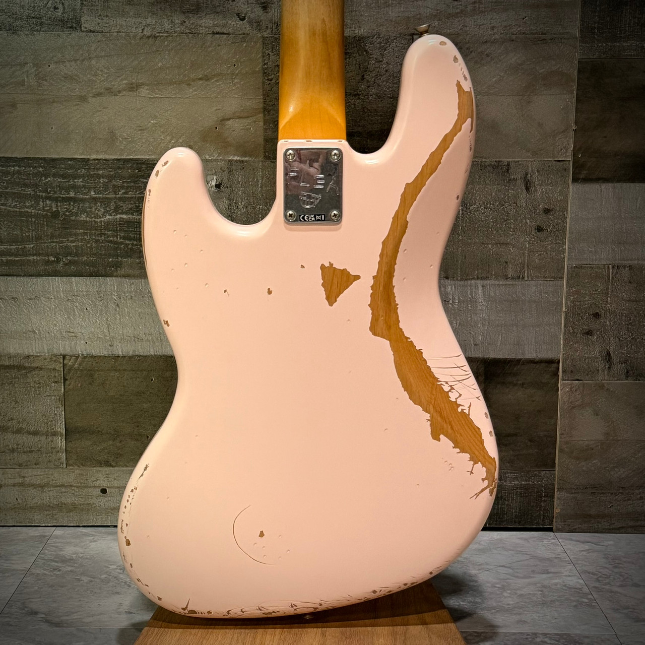 Fender Flea Jazz Bass, Rosewood Fingerboard, Roadworn Shell Pink | Musician Madness