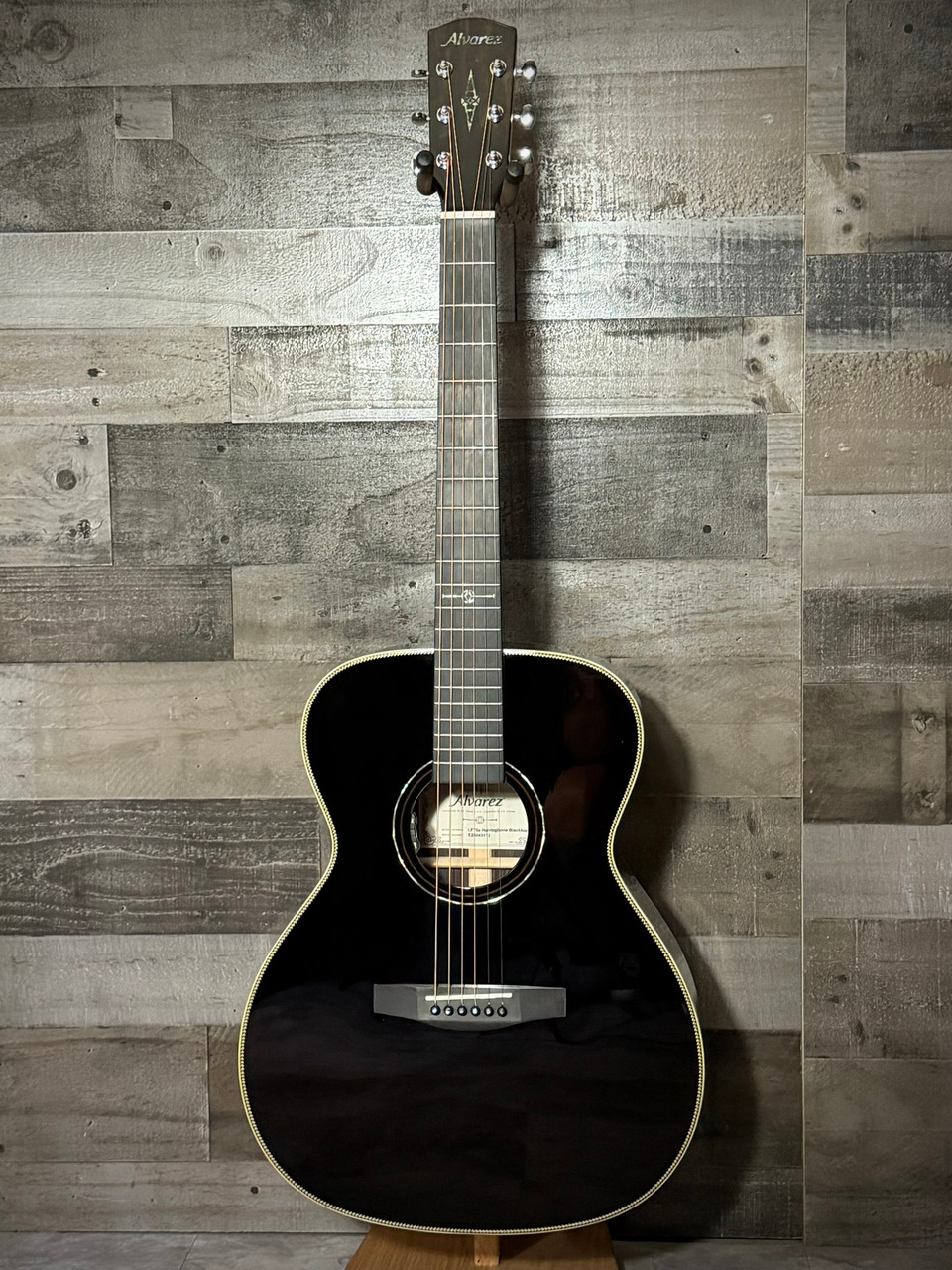 Alvarez Laureate LF70E Folk/OM Acoustic-Electric Guitar - Herringbone Blacktop - Demo | Musician Madness