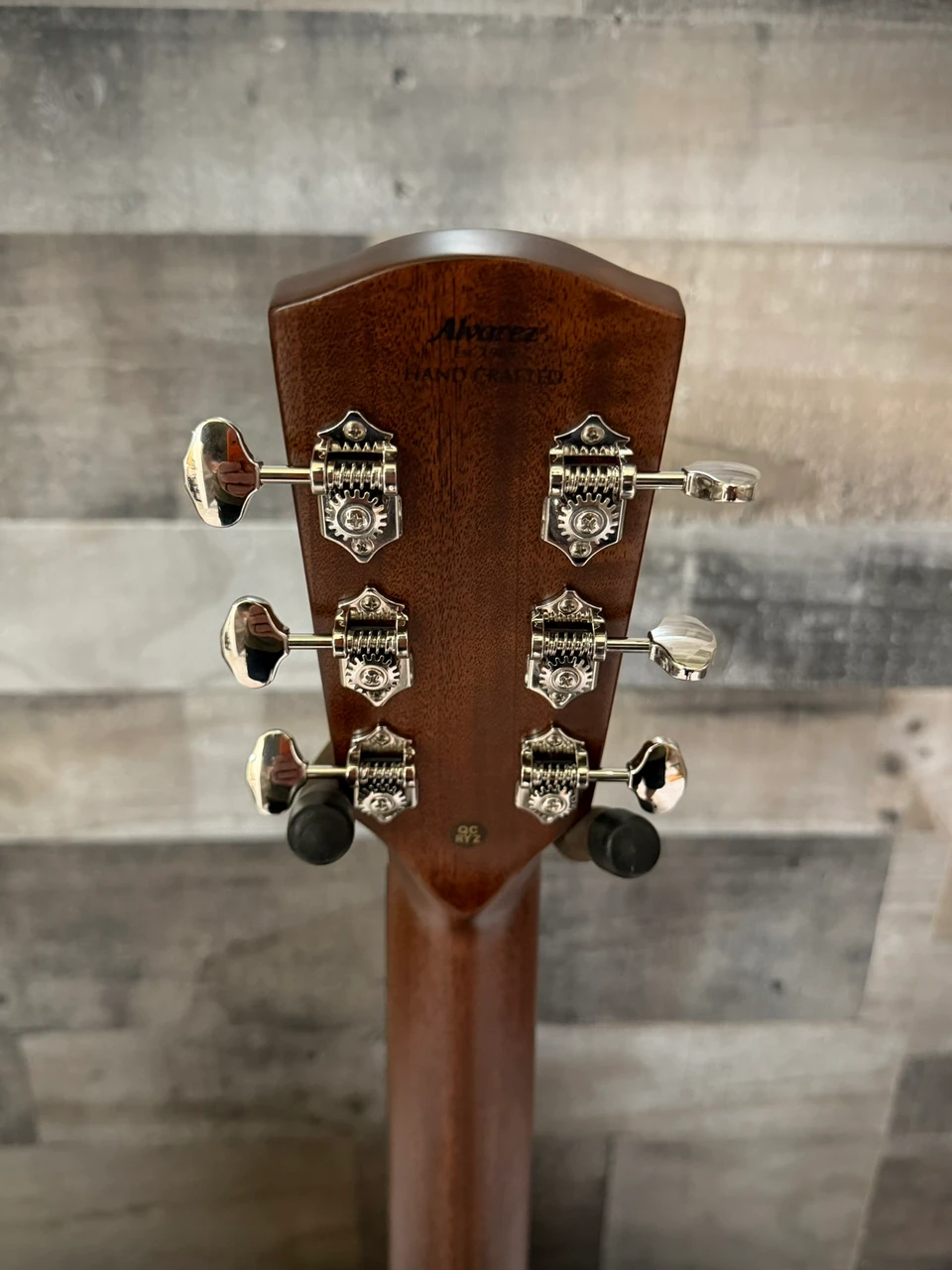 Alvarez Laureate LF70E Folk/OM Acoustic-Electric Guitar - Herringbone Blacktop - Demo | Musician Madness