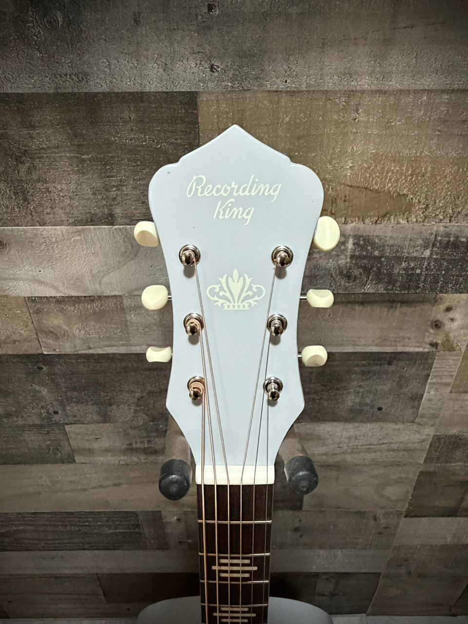 Recording King Dirty 30's Single - Series 7 Parlor - AE w/Gold Foil P/U - Arctic Blue | Musician Madness