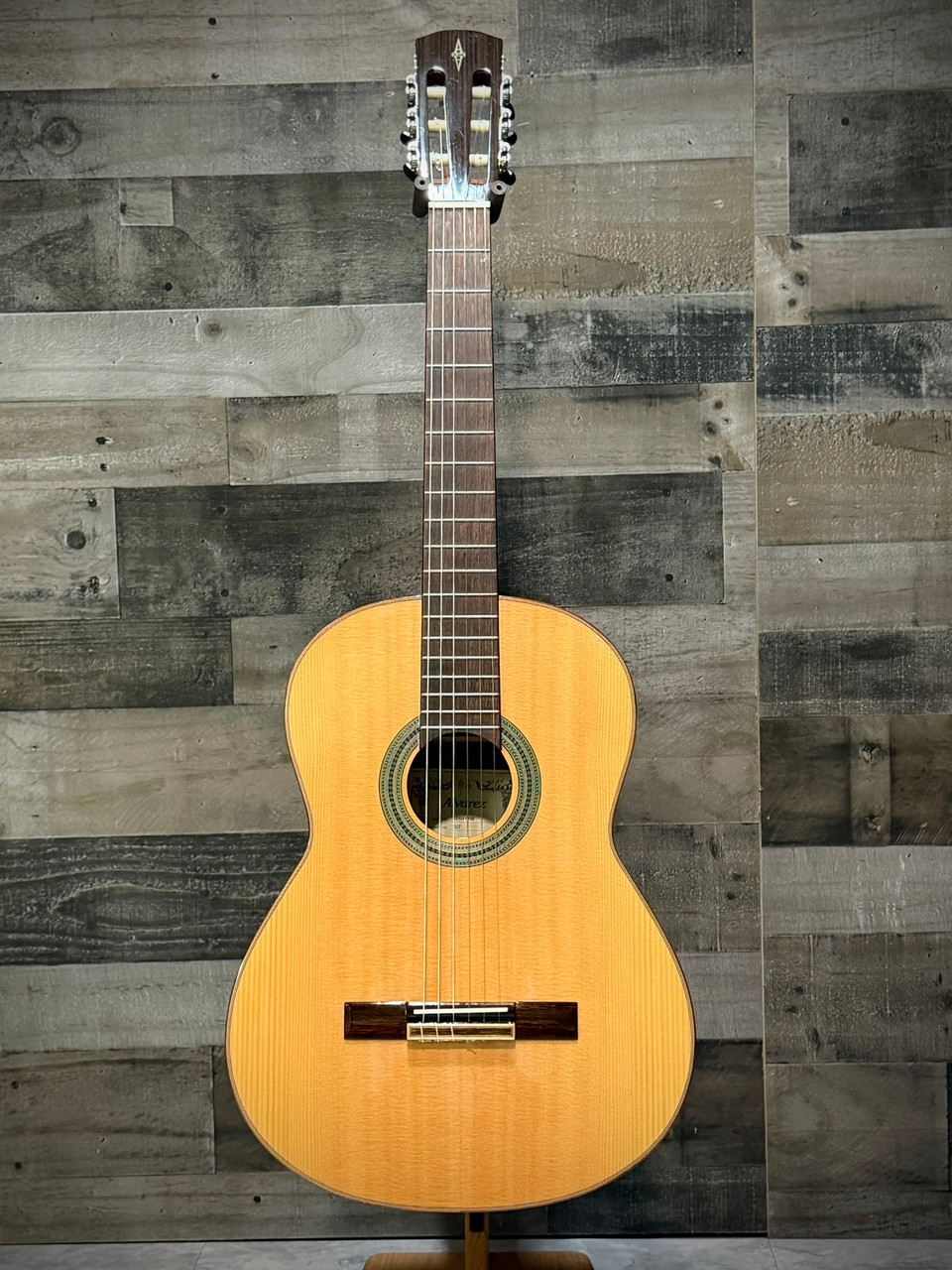  Alvarez CC7 Cadiz Concert Classical Acoustic Guitar (CC7) | Musician Madness