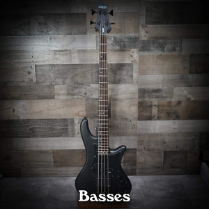 Basses