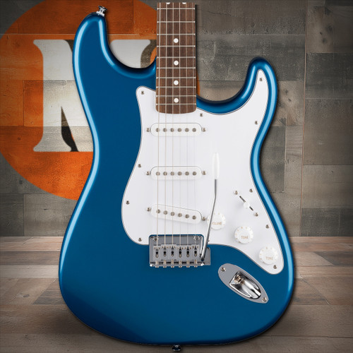 Fender Standard Stratocaster Laurel Fingerboard, White Pickguard, Aqua Marine Metallic | Musician Madness