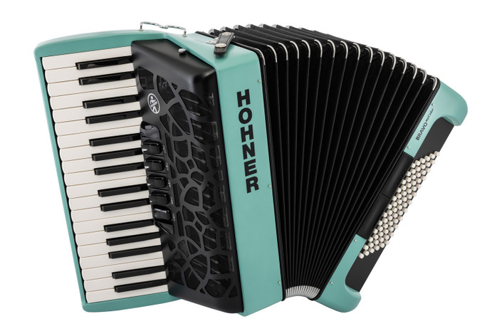 Hohner Bravo MyColor Chromatic 72 Bass Piano Accordion – Wind Teal Blue (BR72-TB) featuring a vibrant Teal Blue MyColor finish, smooth keyboard action, responsive bellows, and a classic 72-bass chromatic layout perfect for students and intermediate performers.