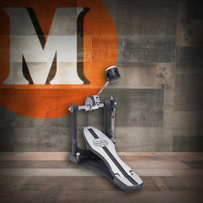 Mapex P410 400 Series Single Bass Drum Pedal - lightweight chain-drive pedal with adjustable beater angle, smooth footboard feel, and durable chrome hardware