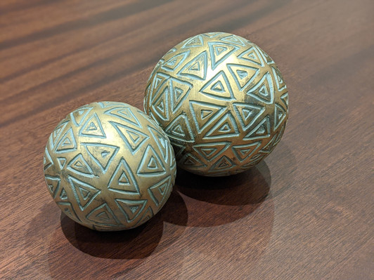 POLYRESIN BALLS Set of 2 - YZ04595GG-1/2 POLYRESIN BALLS Set of 2 - YZ04595GG-1/2