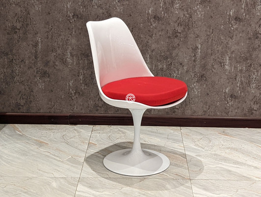 Dutch Chair With Out Arms - White With Red Cushion Dutch Chair With Out Arms - White With Red Cushion