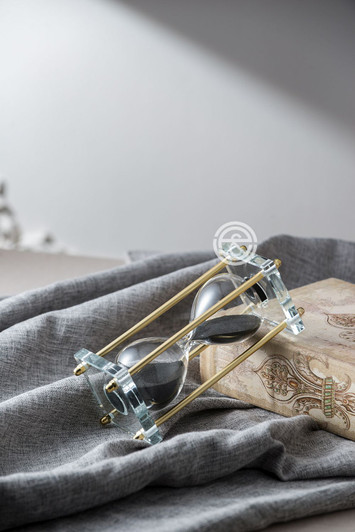 Black Hourglass (76880)