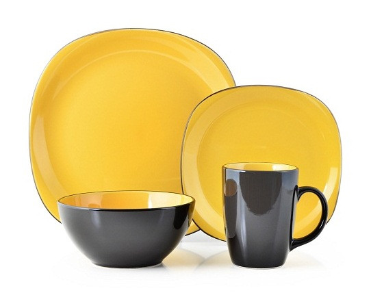 Thomson Pottery 16 Piece Dinnerware Set Bali Yellow Odds & Ends Kenya