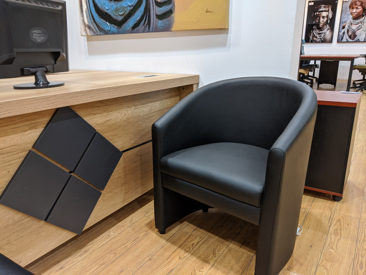 V6115-1 Reception Chair In Black PU