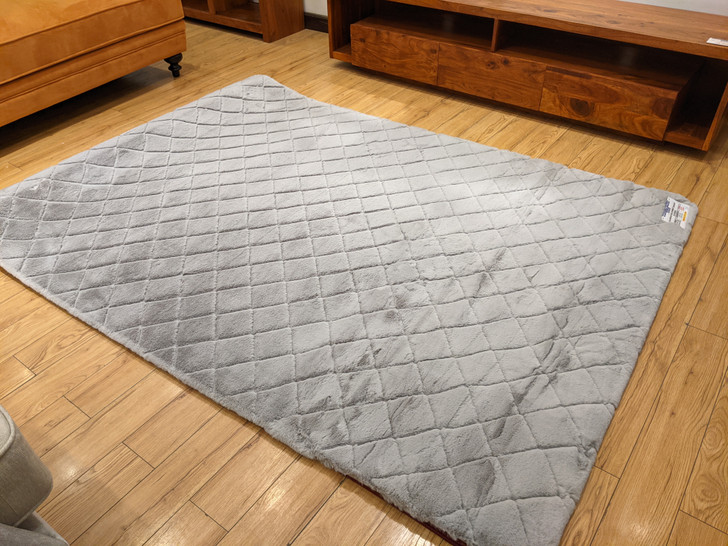 Glamour Rug (Rabbit Shaggy Stitched) - 1.6m X 2.3m
