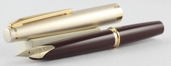 Pilot E95S Fountain Pen 14K Gold Medium Nib Deep Red