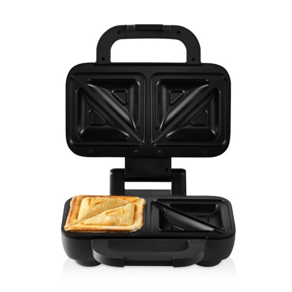 Sunbeam Express Melt 2 Slice Toastie Maker open with non-stick deep plates and golden sandwich inside Sunbeam Express Melt 2 Slice Toastie Maker open with non-stick deep plates and golden sandwich inside