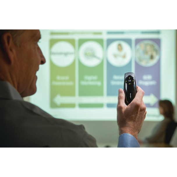 Kensington Black Wireless Expert Presenter with Red Laser