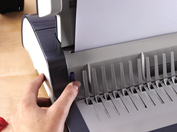 Fellowes Quasar E 500 Binding Machine Plastic Comb