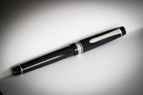 Pilot Fountain Pen Custom Heritage 912 Black Barrel Falcon Nib