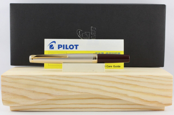 Pilot E95s Fountain Pen Deep Red with Gold Trim Fine Nib