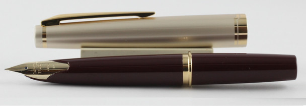 Pilot Fountain Pen E95S Deep Red 14K Gold Medium Nib