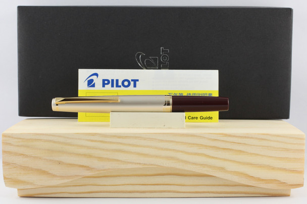 Pilot 14K Gold Medium Nib E95S Deep Red Fountain Pen