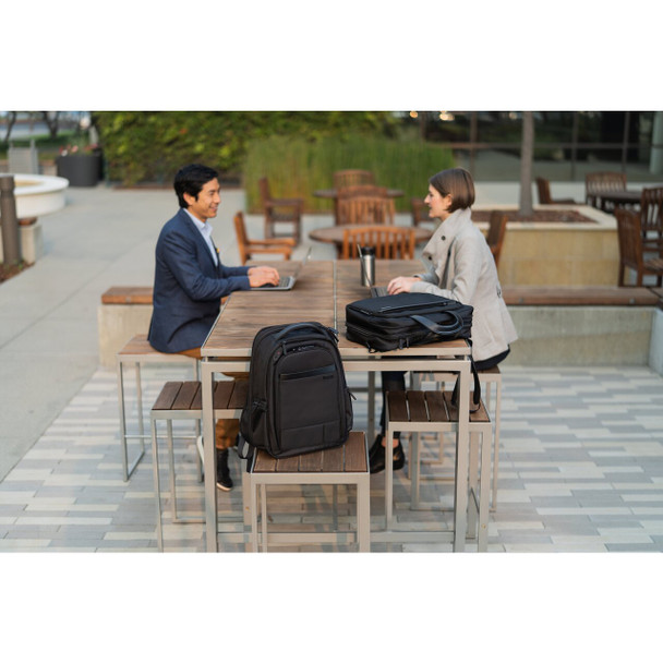 Kensington Black Contour 2.0 Business Laptop Backpack 15.6 Inch