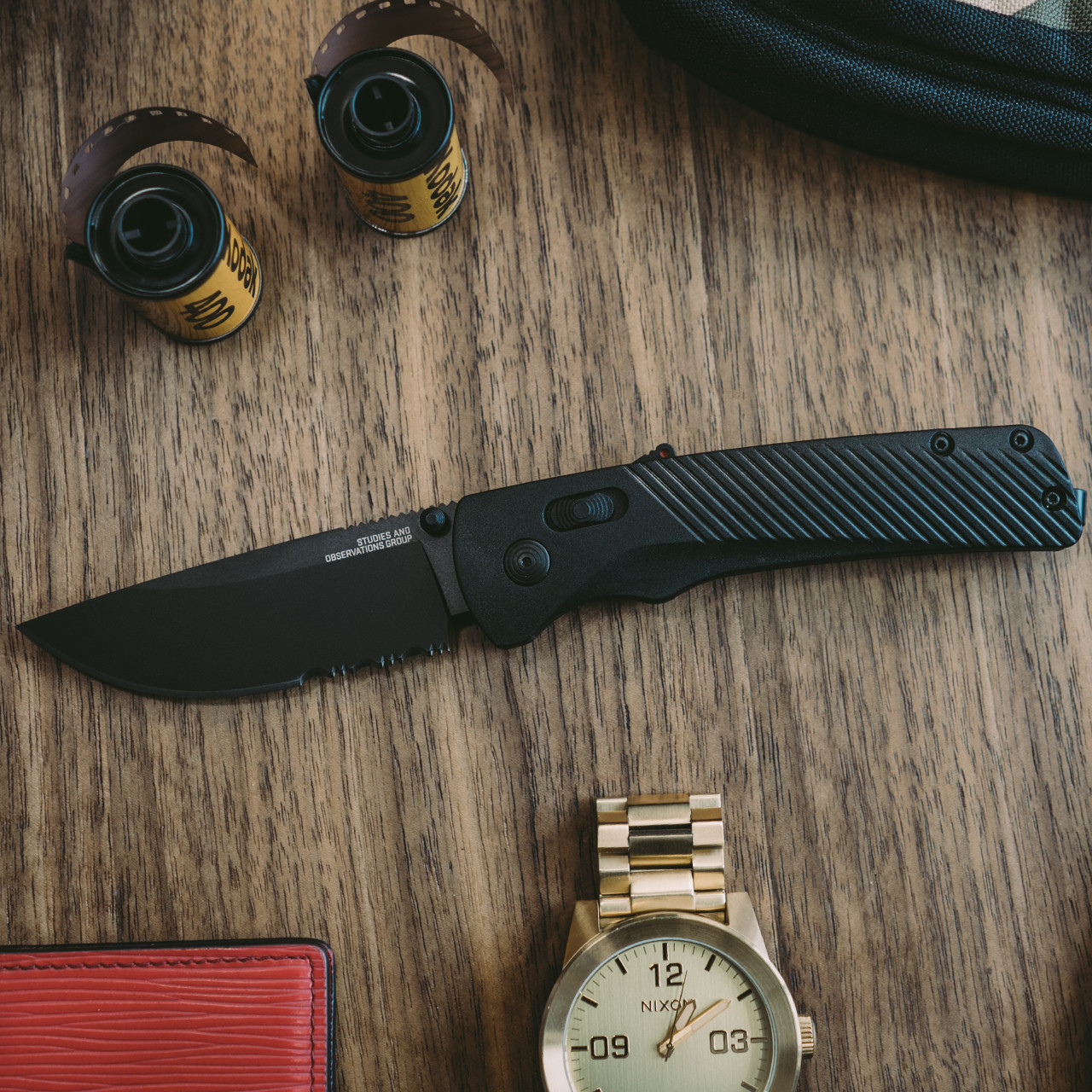 Flash AT - Blackout, Serrated