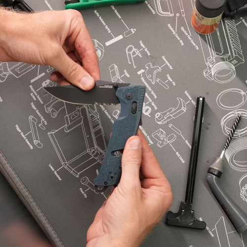 Trident AT - Uniform Blue, Serrated