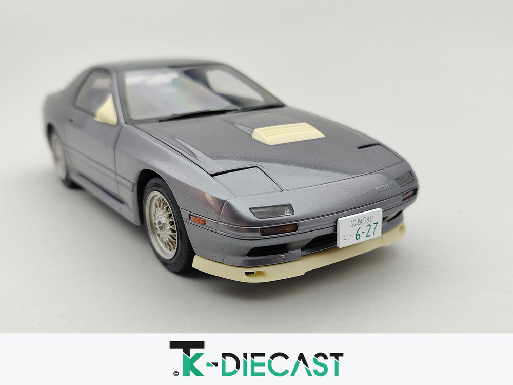 Mazda RX-7 FC Re-Amemiya Hood Vent - Tk Diecast