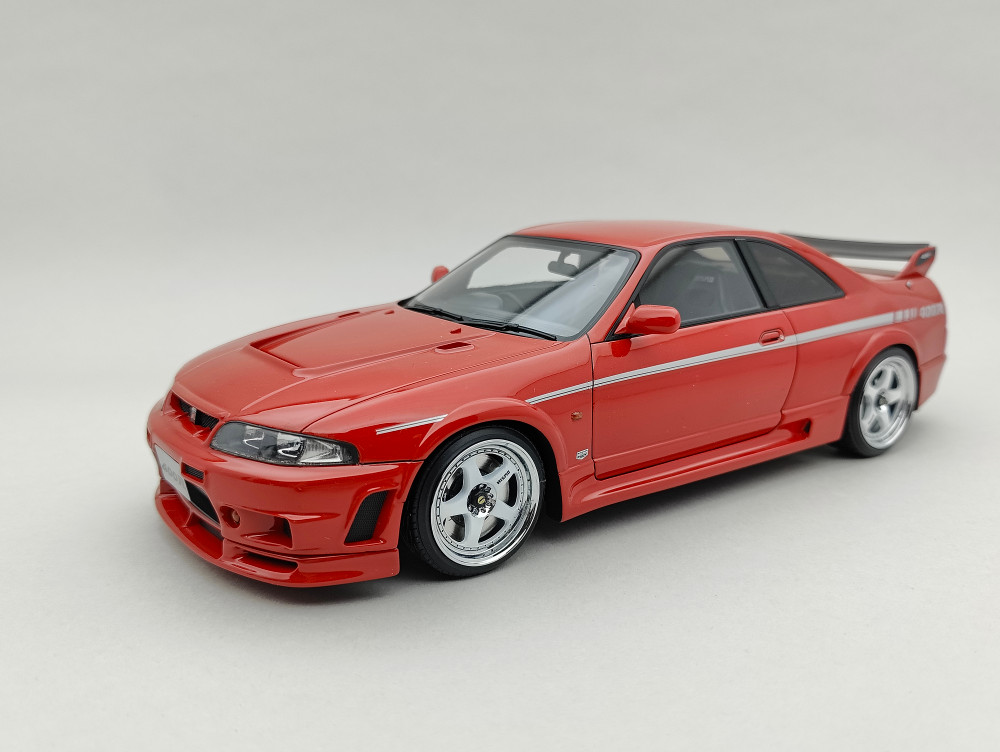 1/18 Ignition IG2253 Nissan Skyline R33 400r Red