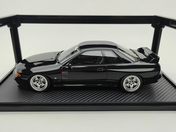 1/18 ignition IG3544 Nissan Skyline R32 GT-R V-Spec II Initial D Night Kids