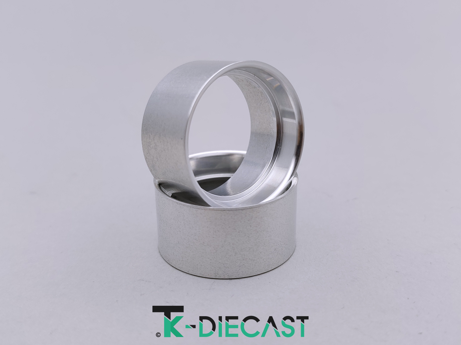 18 Alloy Universal Wheel Rings Reverse Lip (Round Dish) - Tk Diecast