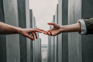 Dynamics of People Helping Dynamics of People Helping