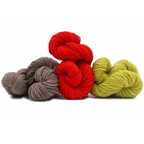 M6  is a classic Superwash wool from Trendsetter Yarns. 