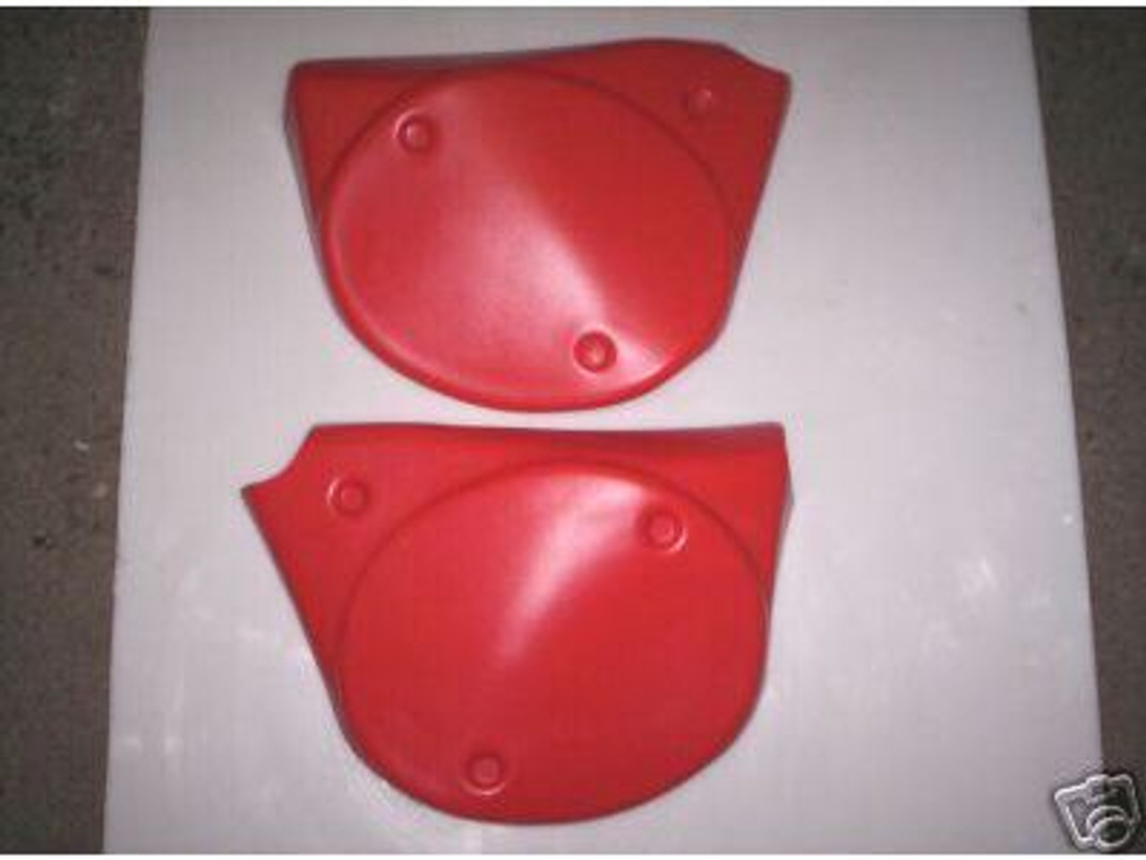 Side Panel Set Maico 1976-77 (pair) Satin Red (semi-gloss)