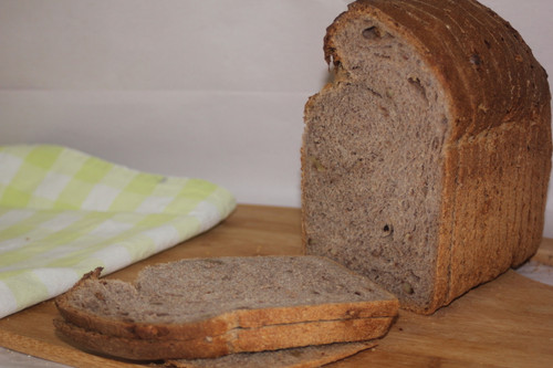 Spelt Wholemeal & Walnut Sourdough Bread (sliced) ORGANIC 875g - Britts Organic Bakery