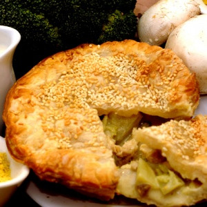Eezy Chic n Cheezy Pie Vegan Frozen - Funky Pies